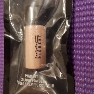 NWTO. MAC Pigment - Naked.